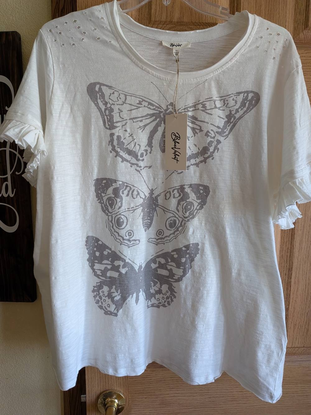 Velvet White Tee with Gray Butterfly Trio
